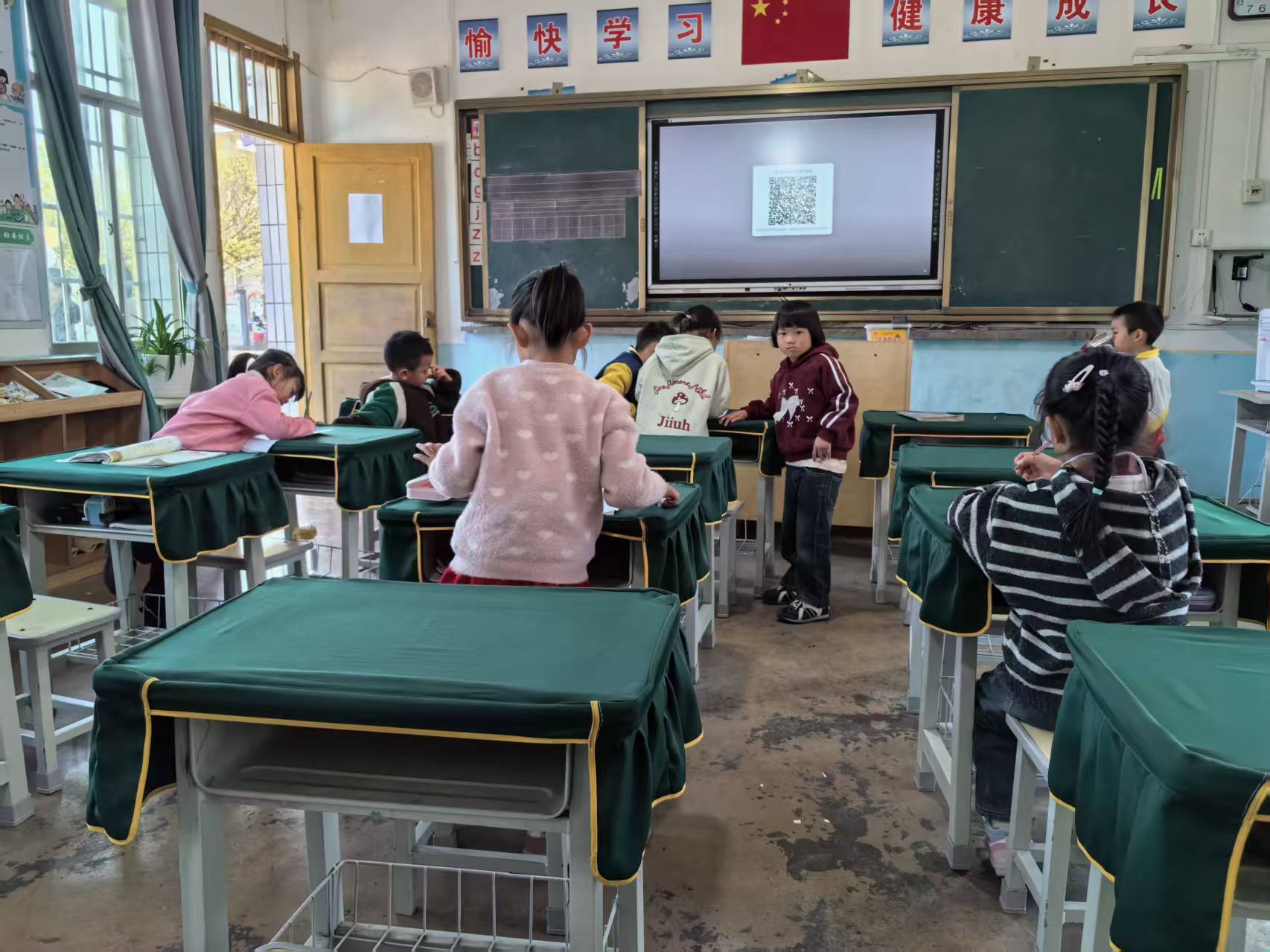 教育扶贫宣传图2